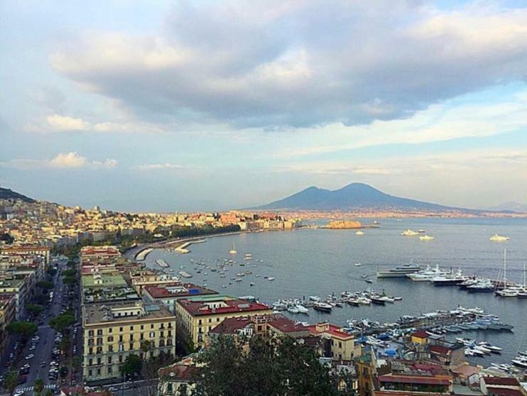A Casa Di Peppe Leilighet Napoli Eksteriør bilde